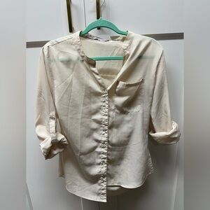 Elizabeth and Clark cream button down